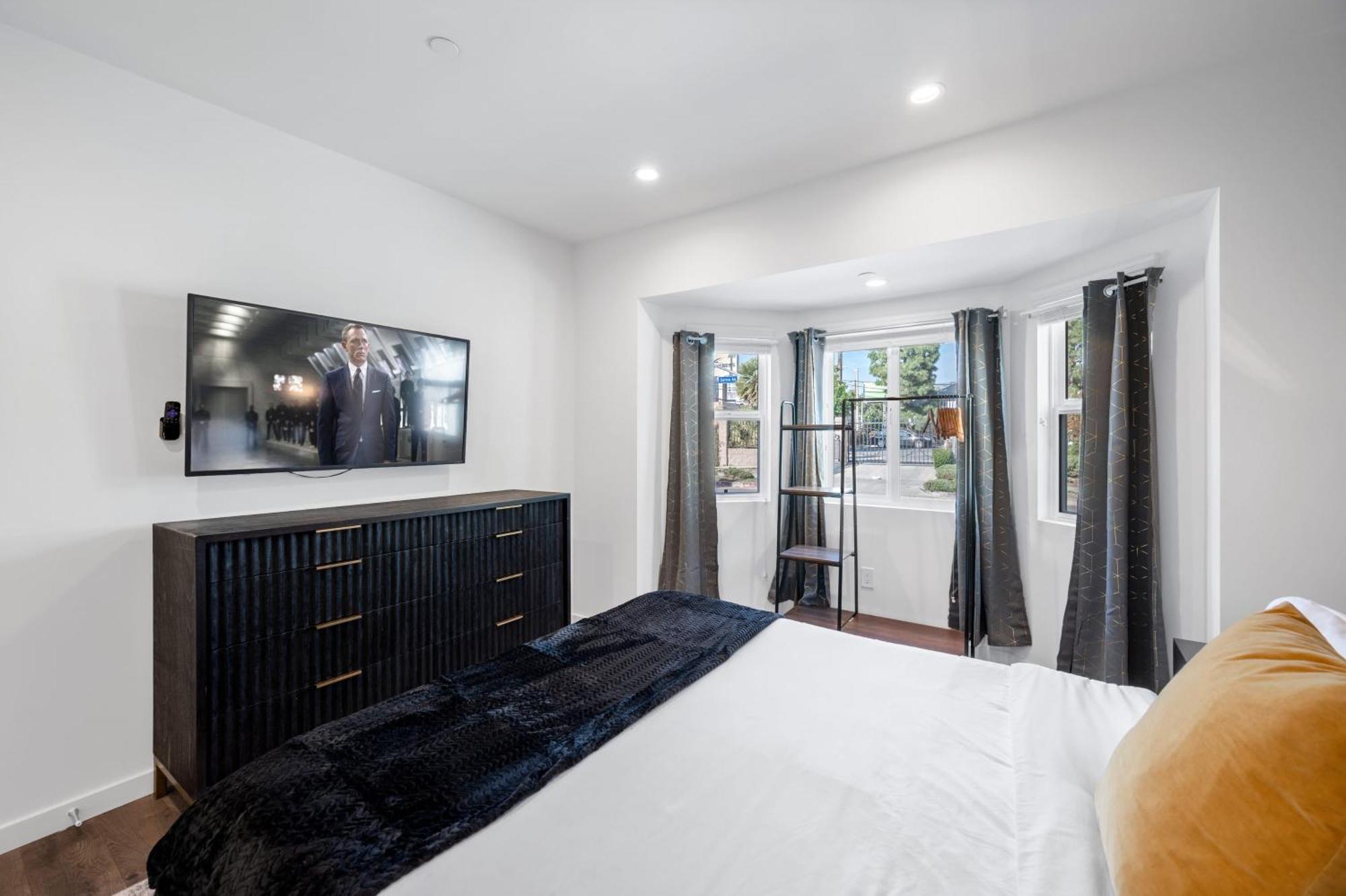 Art Deco By Avantstay 1920S Remodeled Bungalow Open Layout Courtyard 洛杉矶 外观 照片
